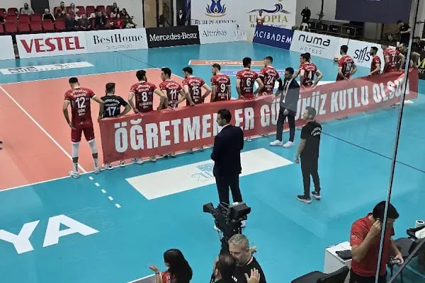 100. Yıl Recep Hacıfazlıoğlu Spor Salonu - Resim 20