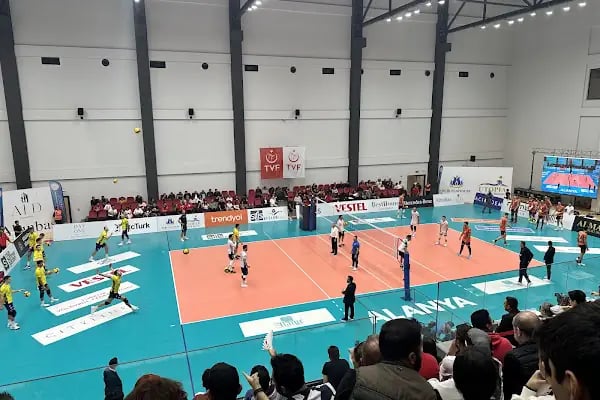 100. Yıl Recep Hacıfazlıoğlu Spor Salonu - Resim 18