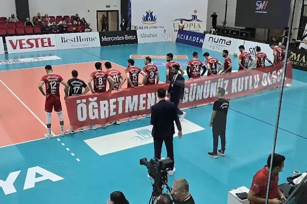 100. Yıl Recep Hacıfazlıoğlu Spor Salonu - Resim 12