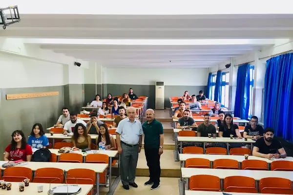 Dokuz Eylül Üniversitesi İktisadi Ve İdari Bilimler Fakültesi - Resim 8