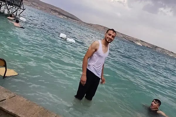 Fıstıkbükü su kenarı - Resim 19