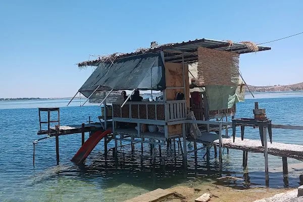 Fıstıkbükü su kenarı - Resim 12