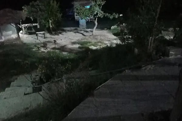 Fıstıkbükü su kenarı - Resim 7