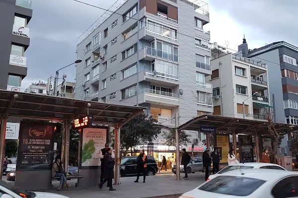 Hocazade Camii Tramvay Durağı - Resim 3