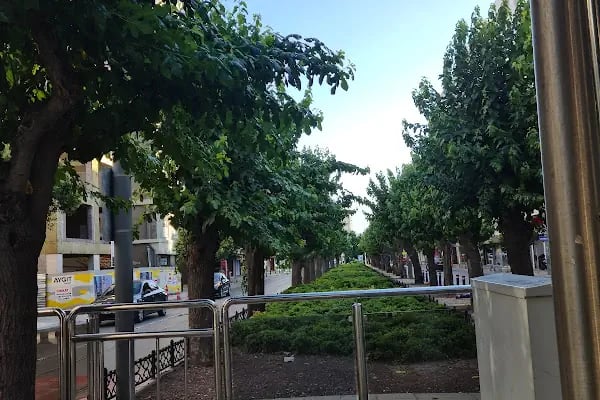 Hocazade Camii Tramvay Durağı - Resim 4