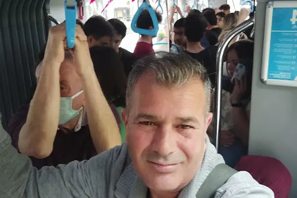 Hocazade Camii Tramvay Durağı - Resim 9