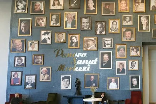 Ve Sahne - Kulis Sanat Tiyatrosu - Resim 3