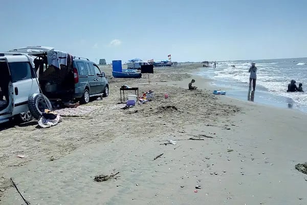 Bahçe Belediye Halk Plajı - Resim 10