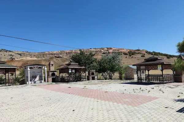 Zekeriya bey Piknik ve kamp Alanı 2 - Resim 3