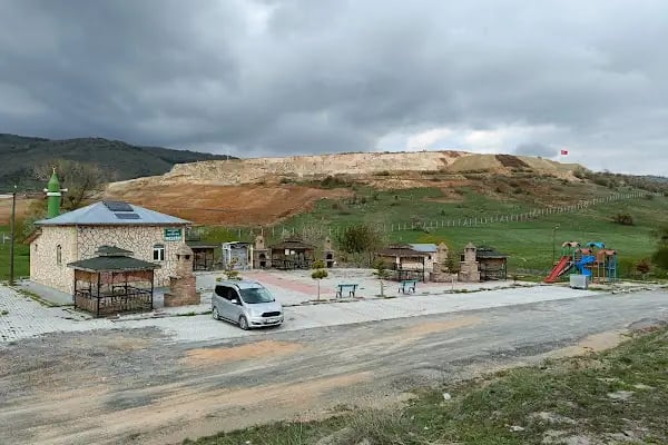 Zekeriya bey Piknik ve kamp Alanı 2 - Resim 4