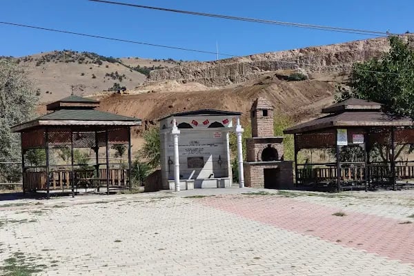 Zekeriya bey Piknik ve kamp Alanı 2 - Resim 11