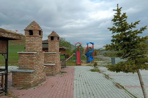 Zekeriya bey Piknik ve kamp Alanı 2 - Resim 12