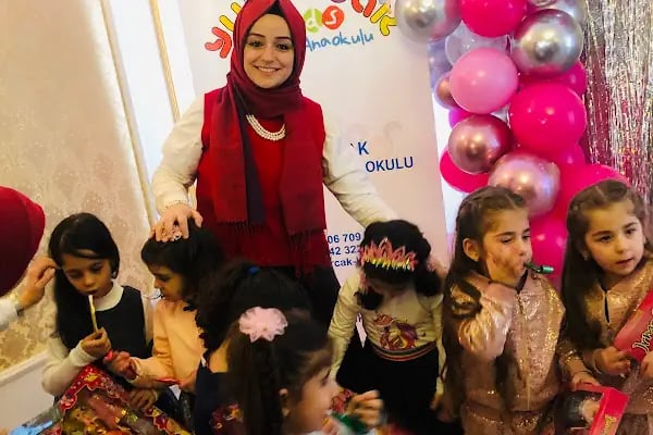 Özel Yumurcak Kreş ve Anaokulu - Kübra Kıyak - Emek Mahallesi - Resim 11