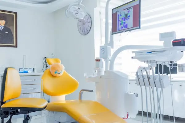 Özel Dent Ümitköy Ağız ve Diş Sağlığı Polikliniği - Resim 19