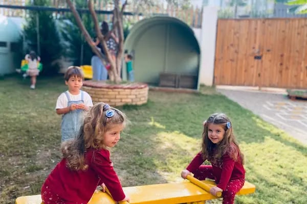 Nezihe kürkcü montessori anaokulu - Resim 10