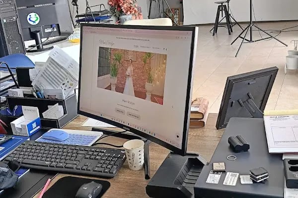 Mavi Stüdyo VESİKALIK BİYOMETRİK FOTOĞRAF ÇEKİM NOKTASI - Resim 19
