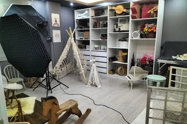 Mavi Stüdyo VESİKALIK BİYOMETRİK FOTOĞRAF ÇEKİM NOKTASI - Resim 18