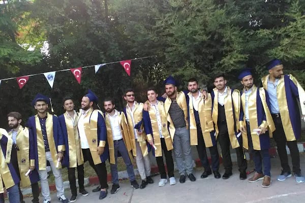 Sakarya Üniversitesi Ali Fuat Cebesoy Meslek Yüksekokulu - Resim 6