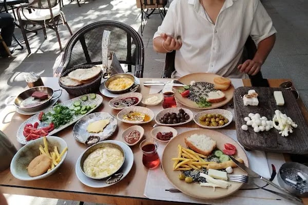 Tahayyül Kemankeş Kahvecisi - Resim 15