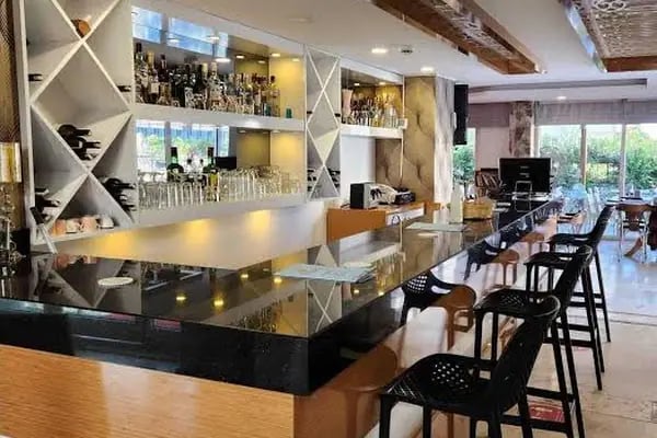 ESPERANZA HOTEL - Resim 5