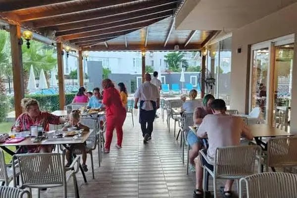 ESPERANZA HOTEL - Resim 17