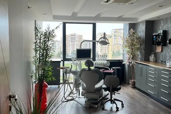 Dr. Şener KAYAPINAR Diş Kliniği - Resim 3