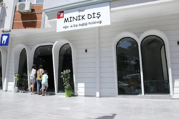 Minik Diş Ortodonti ve Çocuk Diş Kliniği - Resim 4