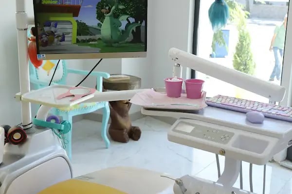 Minik Diş Ortodonti ve Çocuk Diş Kliniği - Resim 6
