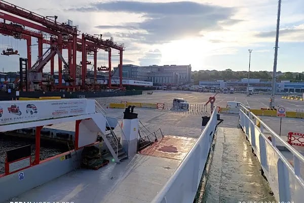 Ceyport Tekirdağ Feribot Terminali - Resim 8