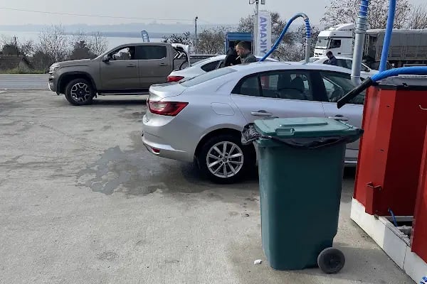 YouWash Self Servis Oto Yıkama Kompleksi - Resim 16