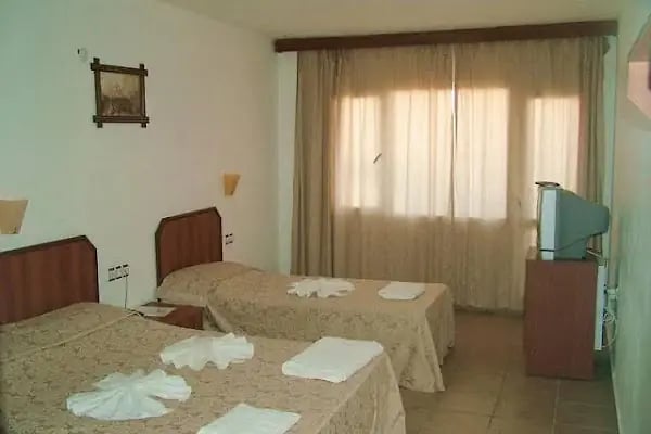 Turihan Beach Hotel - Resim 7