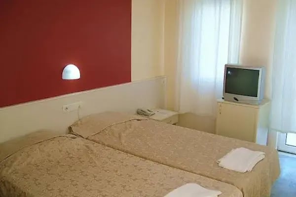 Turihan Beach Hotel - Resim 8