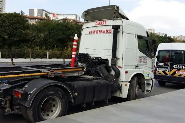 İkitelli Özgüngör Sürücü Kursu - Resim 11