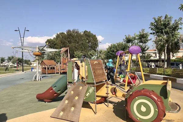 İhsan Alyanak Parkı - Resim 12