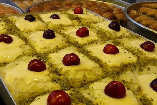 Flora cafe & restorant - Resim 14