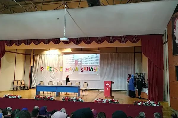 ŞEHİT SAMET USLU KIZ ANADOLU İMAM HATİP LİSESİ - Resim 13