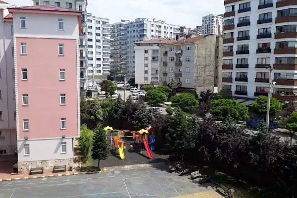ŞEHİT SAMET USLU KIZ ANADOLU İMAM HATİP LİSESİ - Resim 4