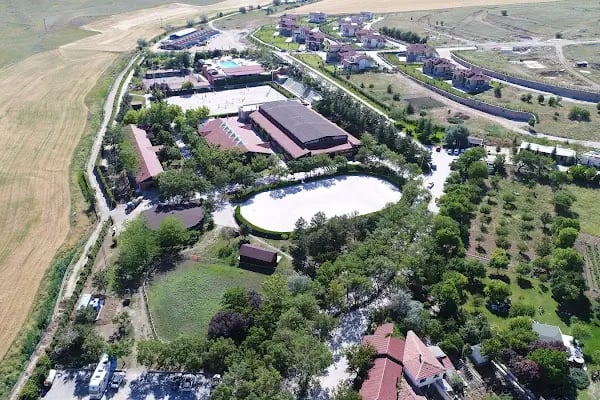 Capital Country Club - Resim 6