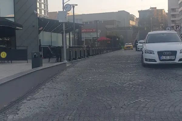 GÜNEŞLI NUROL PARK TAKSİ QASIS CADDE TAKSI - Resim 7