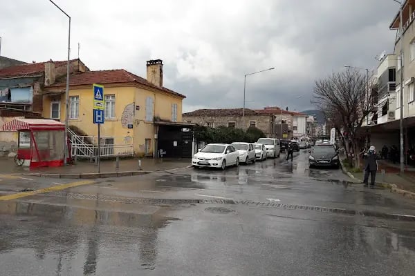 Gaziemir Tren İstasyonu - Resim 5