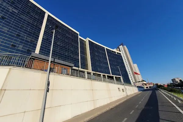 Gaziosmanpaşa Eğitim Araştırma Fizik Tedavi Rehabilitasyon Hastanesi binası - Resim 15