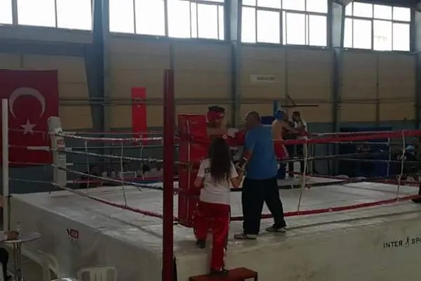 Buca Afetevleri Spor Salonu - Resim 20
