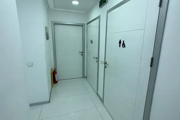 Adent Ağız Diş Sağlığı Kliniği İmplant Ve Estetik Dişhekimliği Merkezi - Resim 6