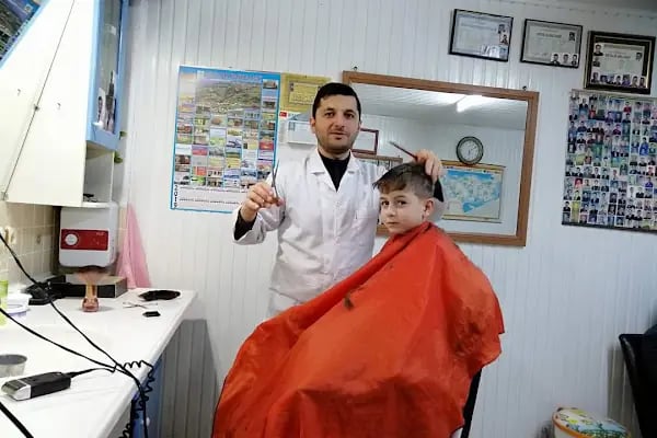Isıklar Berber Salonu Berber Ali - Resim 3