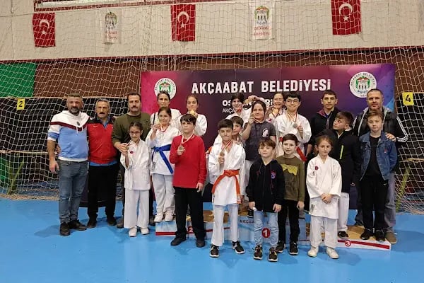 AURA XL FITNESS &amp; CROSSFIT &amp; TRABZON SPOR SALONU - Resim 12
