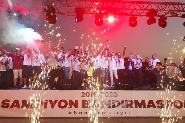 Bandırma 17 Eylül Stadyumu - Resim 9