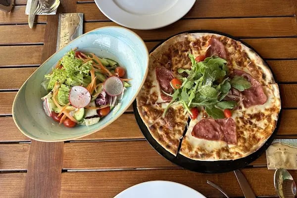 Ga'u Antique Gallery, Cafe-bistro, Bar - Resim 15