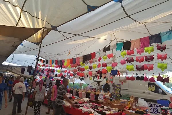 Alaçatı Pazar Yeri - Resim 15