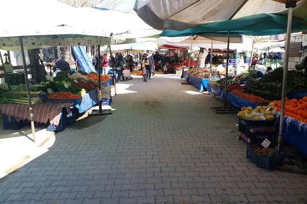 Alaçatı Pazar Yeri - Resim 9