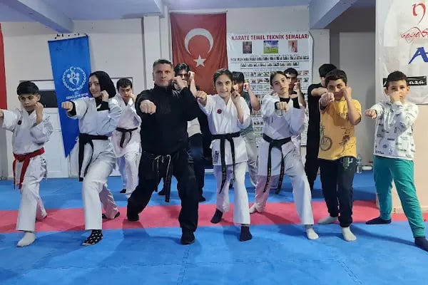 Murkendo Dövüş Sanatları ve Spor Akademisi - Resim 11